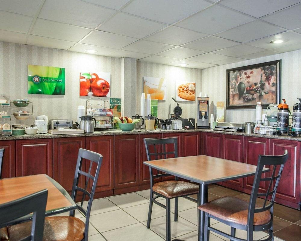 Quality Inn Aurora - Naperville Area Extérieur photo