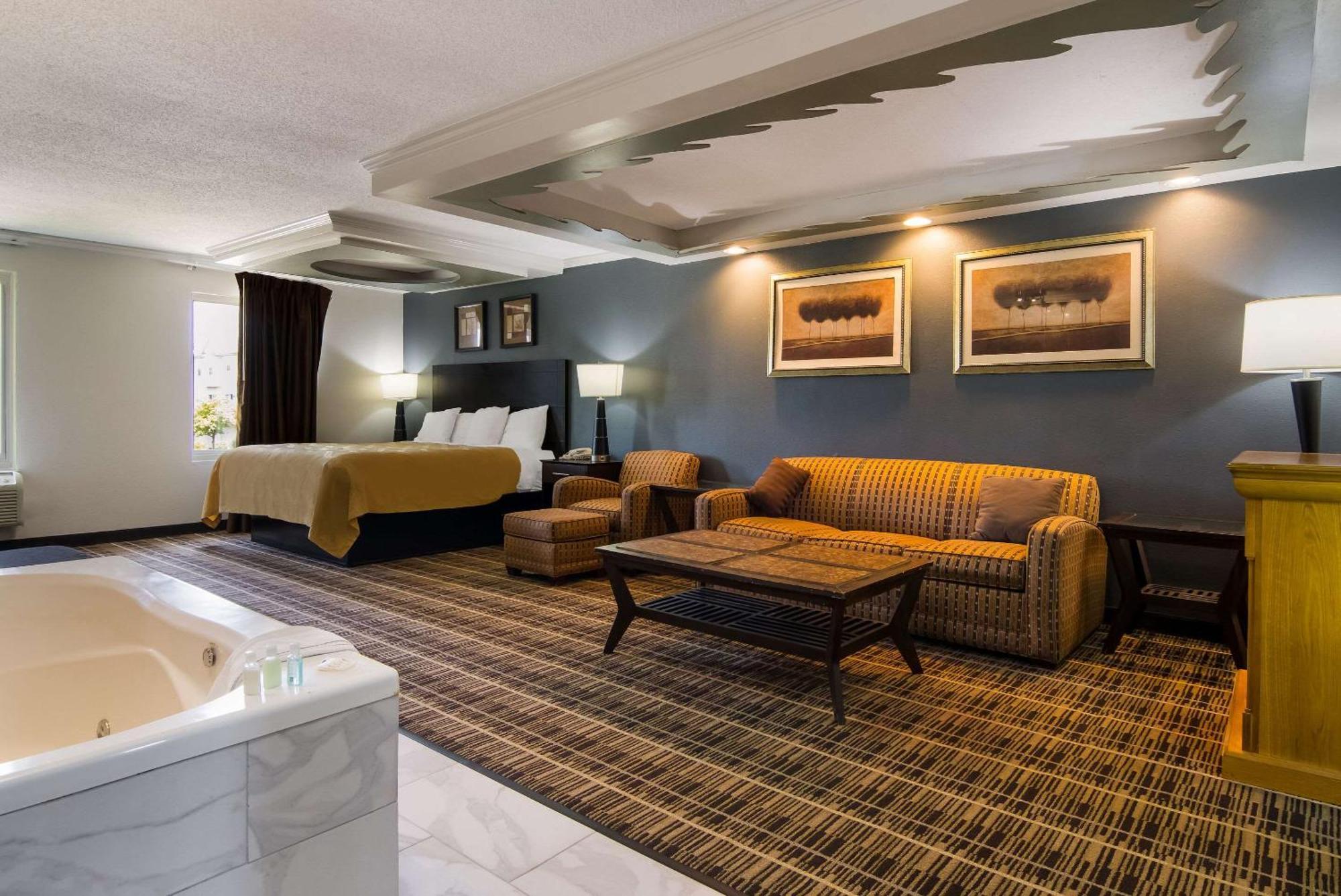 Quality Inn Aurora - Naperville Area Extérieur photo