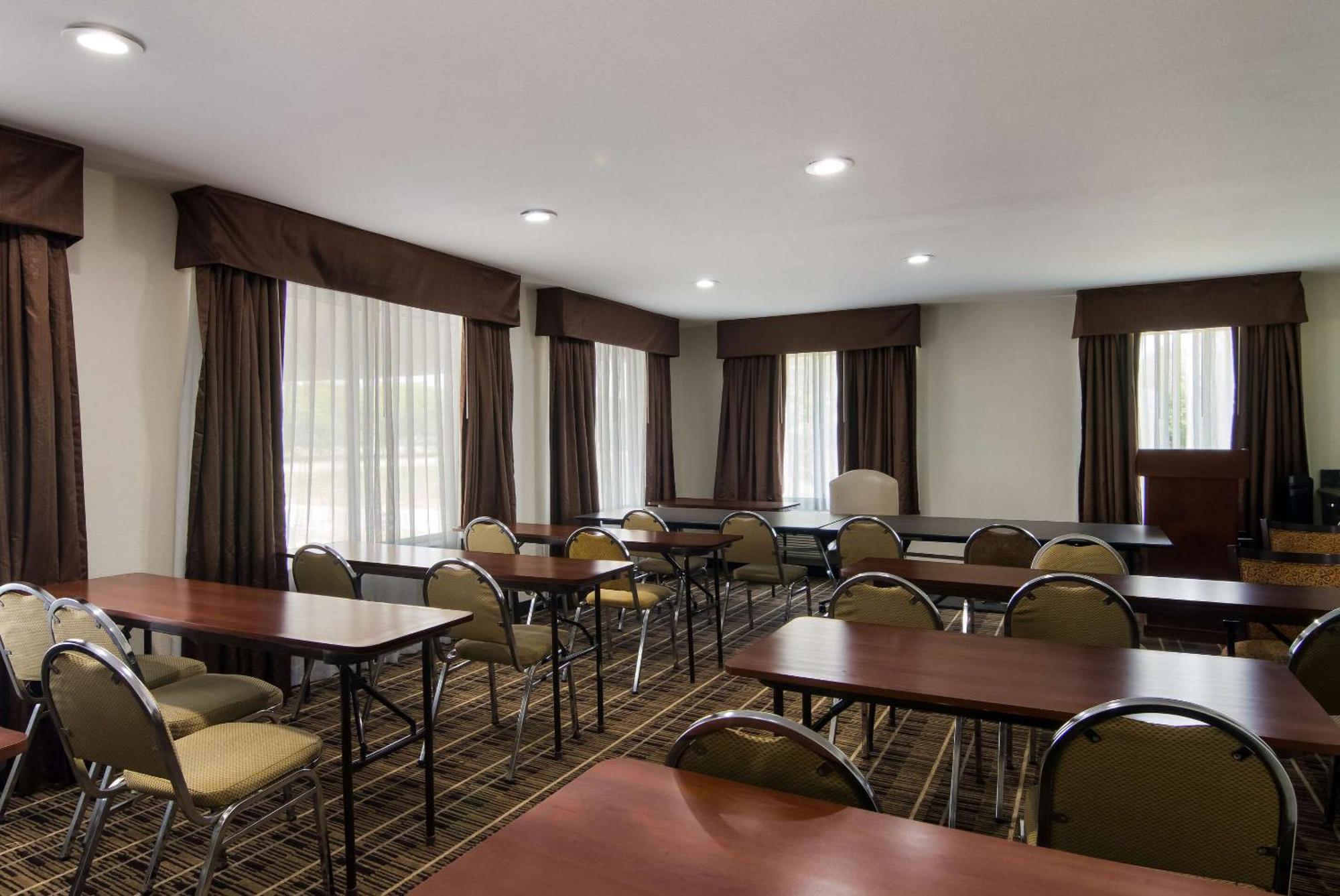 Quality Inn Aurora - Naperville Area Extérieur photo