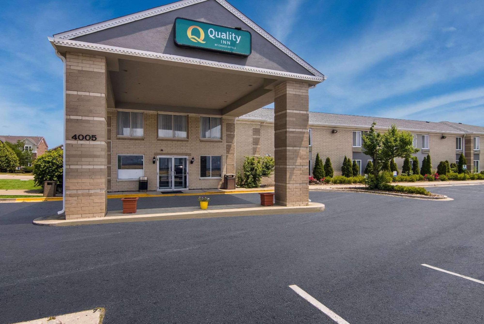Quality Inn Aurora - Naperville Area Extérieur photo
